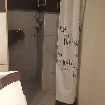 Double Avec Sdb A Partager Si 2 Eme Louee Homestay szállás Brévonnes